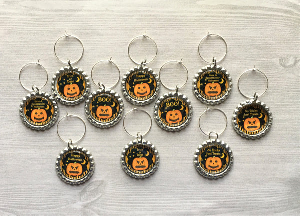 Halloween Wine Charms,Halloween,Wine Charms,Drink Markers,Glass Markers,Wine Glass Charms,Bottle Cap Wine Charm,Gift,Party Favor,Set of 10
